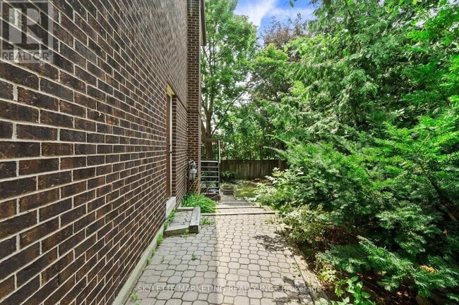 Photo - 17 Sabrina Ct