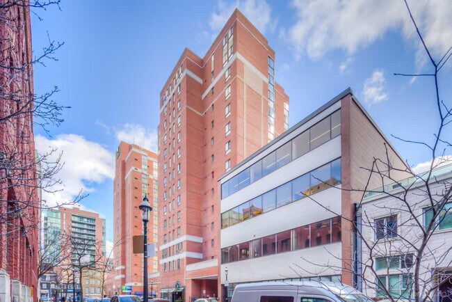 Building Photo - 95-895 Lombard St