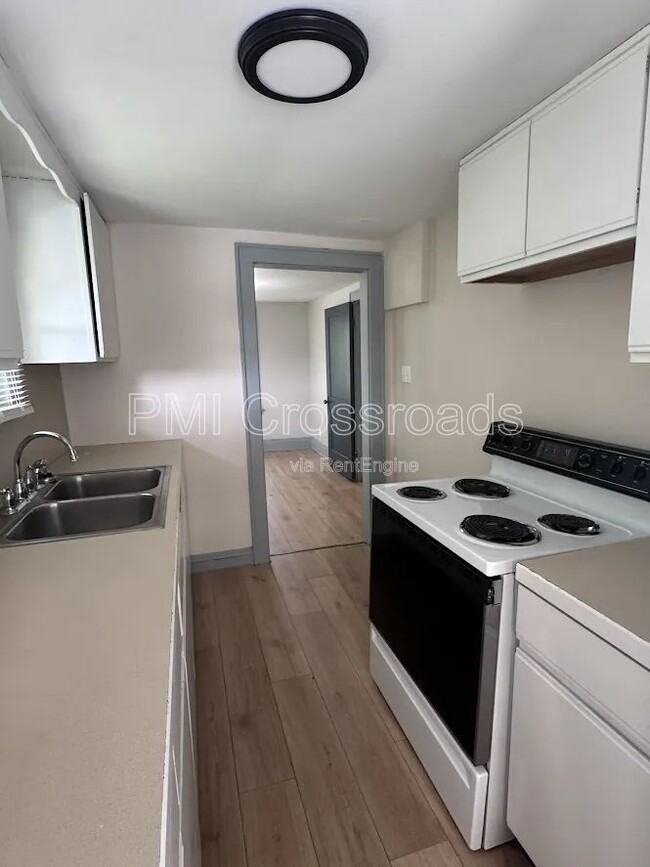 Photo - 1738 Flint Ave