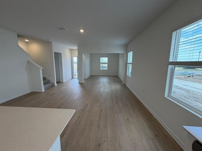 Photo - 5151 Loyalty Dr