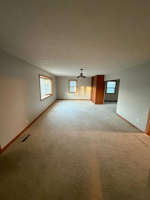 Photo - 710 W 8th St