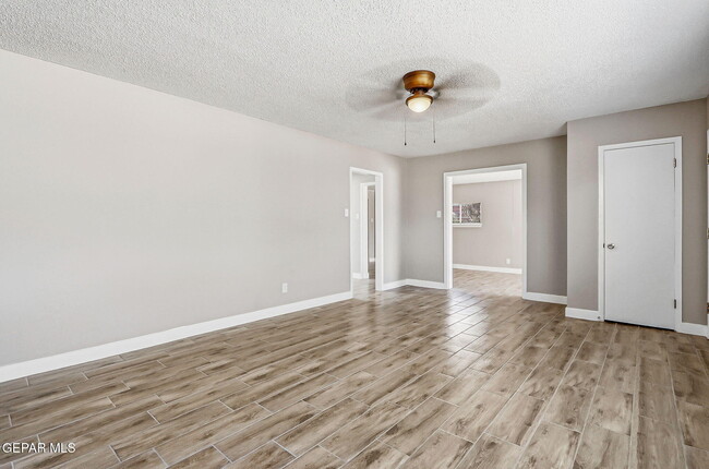 Photo - 5704 Sage Ct
