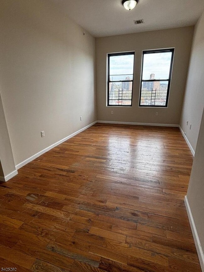 Photo - 40 Broadway Unit 5B