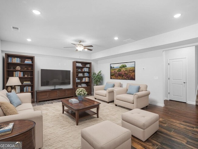 Photo - 223 Monarch Village Way