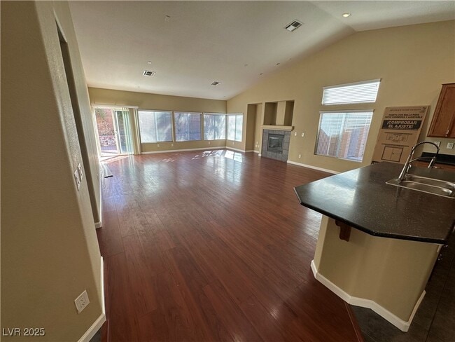 Building Photo - 9137 Weeping Hollow Ave Rental