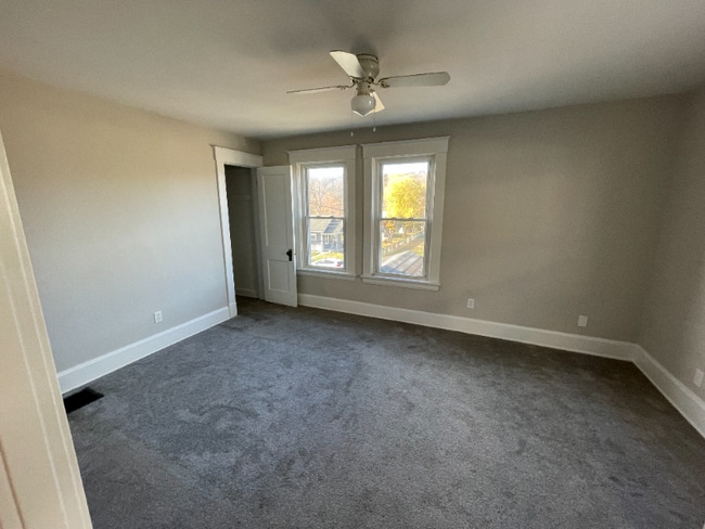 Photo - 619 Elm St Unit 2