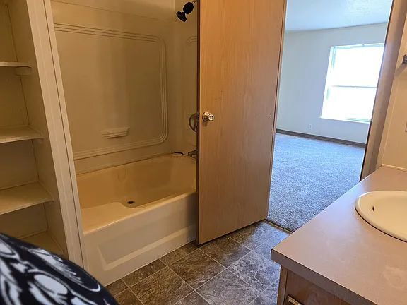 Photo - "Charming 4-Bedroom Retreat with Cozy Fireplace in Woodburn – 1900 Sq Ft of Comfort!"