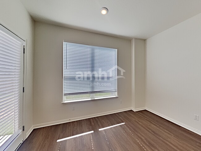 Photo - 325 Pebble Beach Run