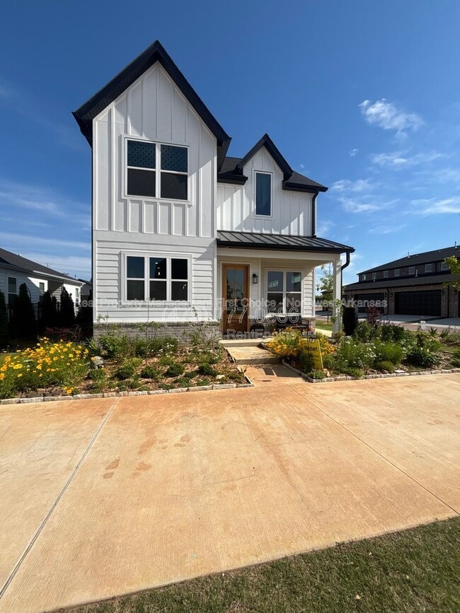 Building Photo - 4017 W Sommerset St