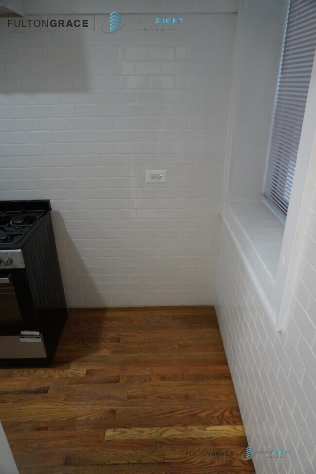 Photo - 1700-1710 W Albion Unit 1708 - GARDEN