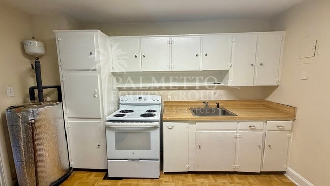 Photo - 928 McCormick St