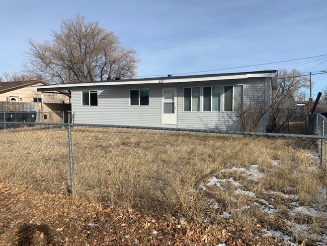 Photo - Fantastic 3BD/1BA!