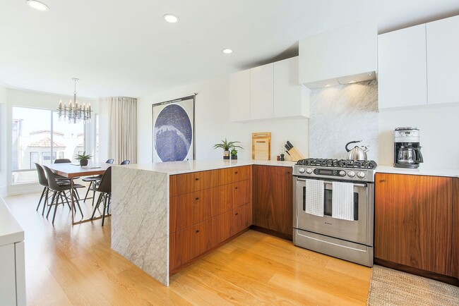 Building Photo - 75 Hancock St Unit 03