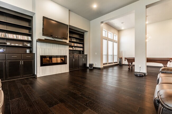 Photo - 210 Sonora Ln