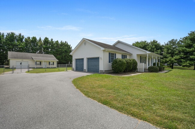 Photo - 110 Allan Ave