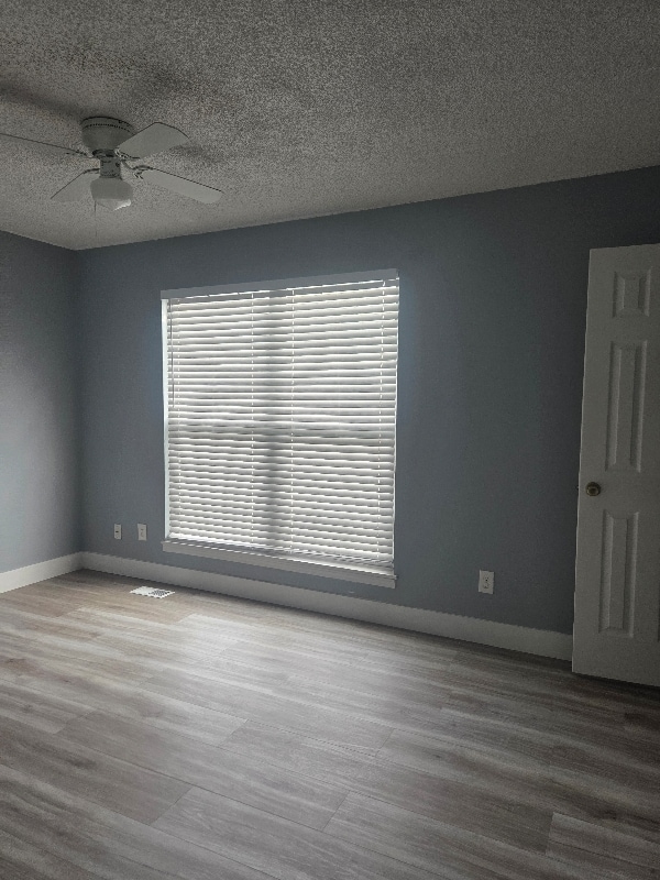 Photo - 6160 Fenton St