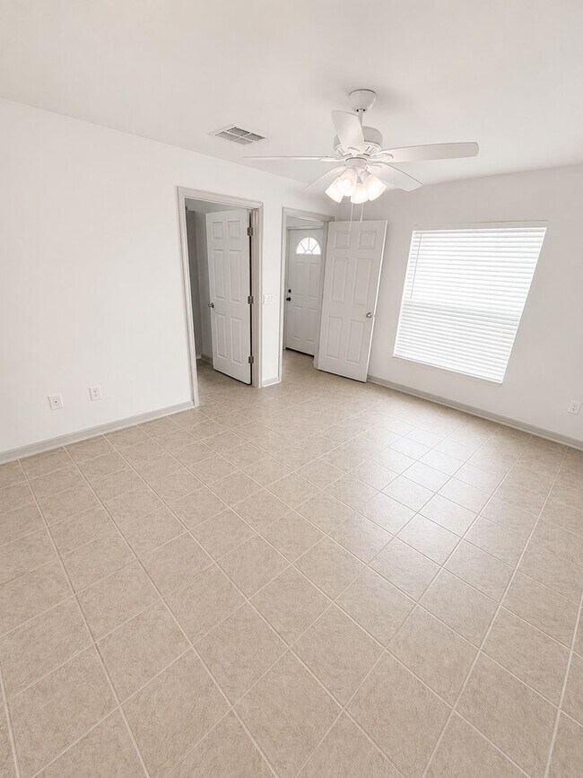 Photo - 3029 Walnut Ct