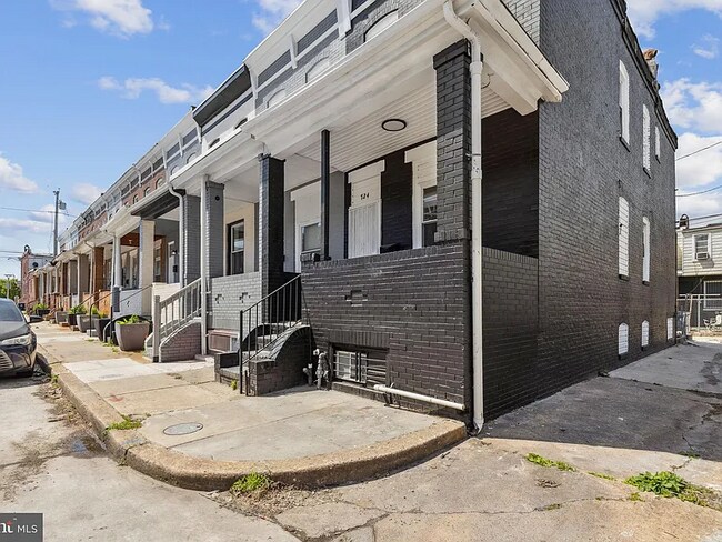 Photo - 724 N Curley St