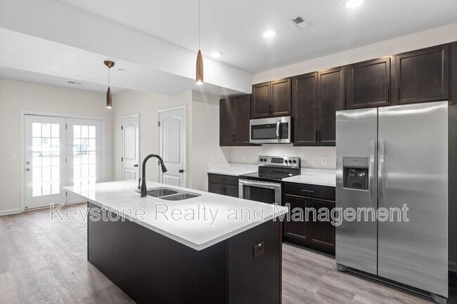 Photo - 204-C-204 E Johnson Cir