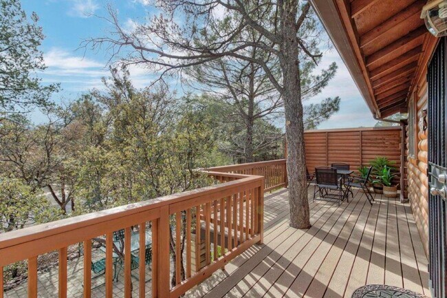 Photo - Adorable 2 bed / 1 bath Log Cabin