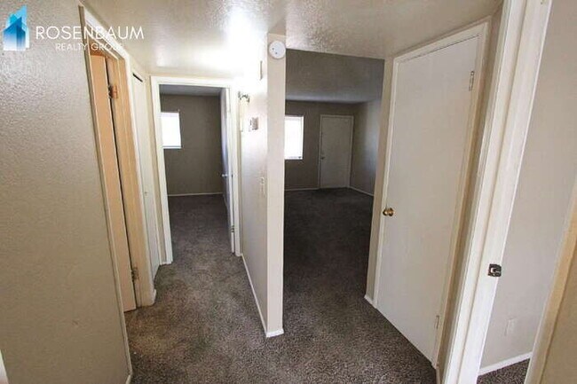 Photo - 1756 E 6th Ave Unidad 1756