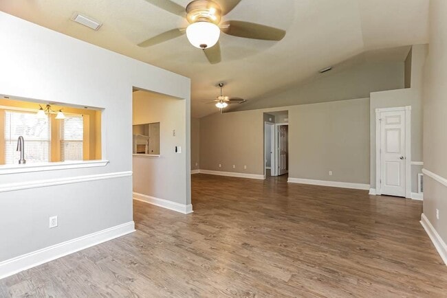 Photo - 8765 Hammond Forest Dr
