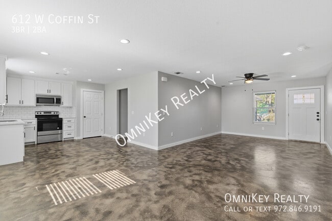 Photo - 612-622 W Coffin St