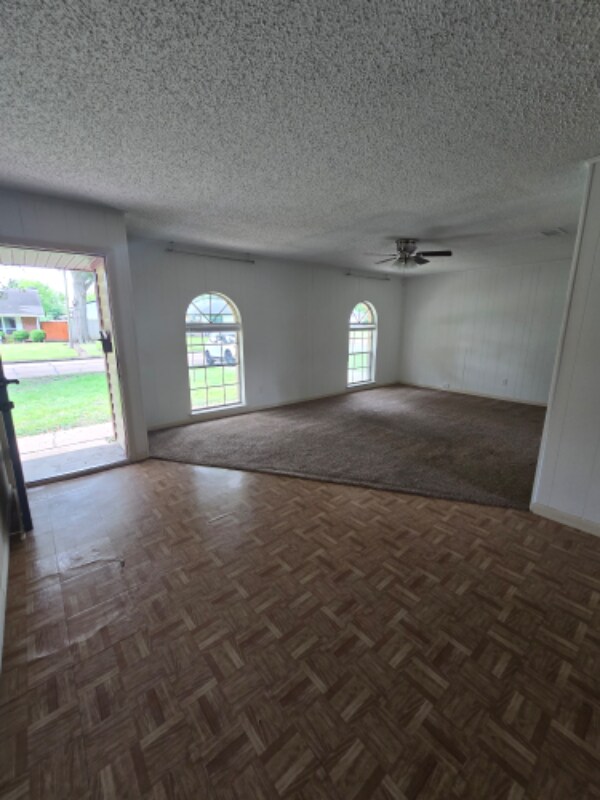 Photo - 124 Eleventh St