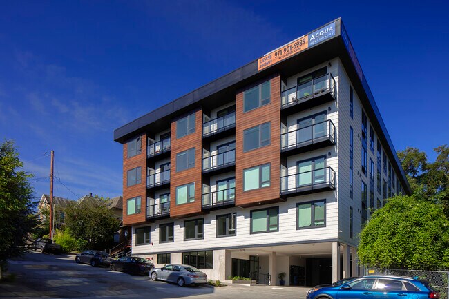 Photo - Acqua Apartments - Student Affordable