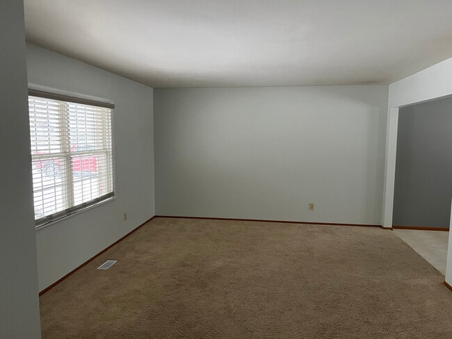 Photo - 2118 32nd St S