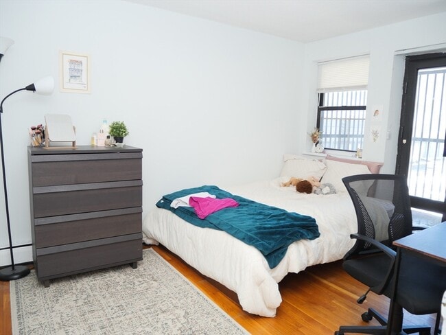 Photo - 1039 Commonwealth Ave Apartamentos