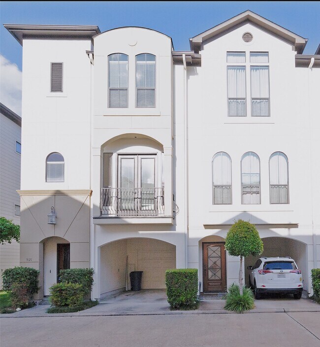 3123 Fairdale Oaks E