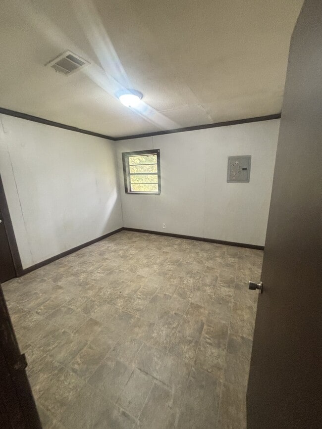 Photo - 301 College Ave