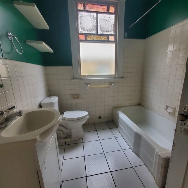 Photo - 6330 Annunciation St