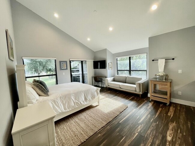 Photo - 11863 Wimbledon Cir Unit 547