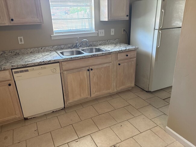 Photo - Pecan Grove 3/2