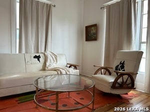 Photo - 2213 N Flores St