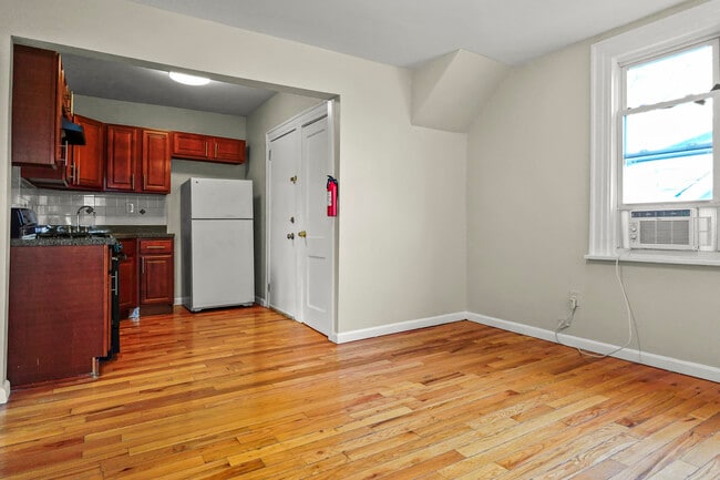 Photo - 117-119 Parkview Unit 3