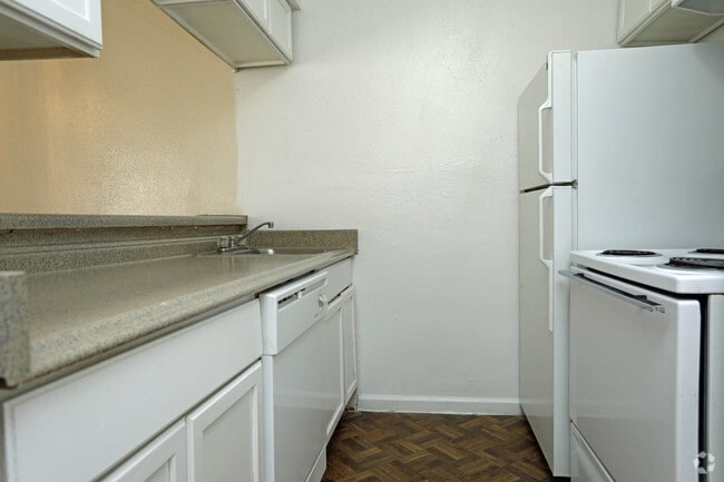 Photo - Town and Country Apartments