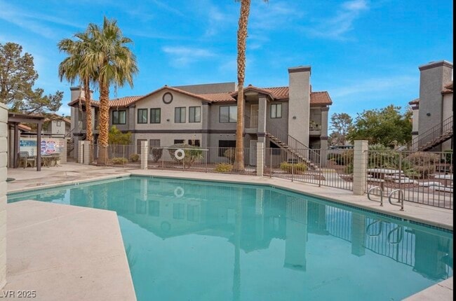 Photo - 1575 W Warm Springs Rd Unidad 1111