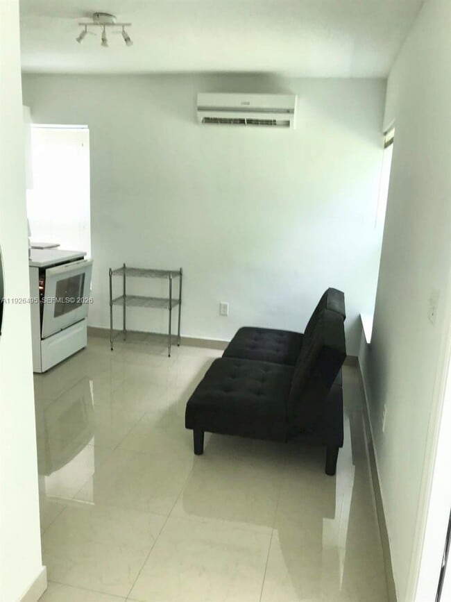 Photo - 2465 NE 183rd St Unit 2