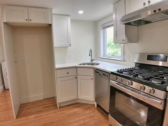 Photo - 327 Highland Ave Unit 1