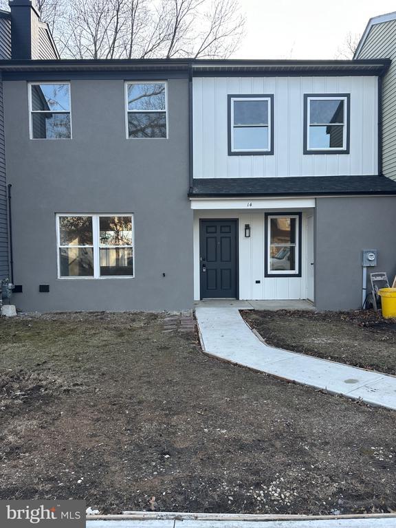 Building Photo - 14 Buttonwood Rd