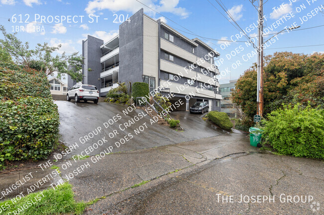 Building Photo - 612 Prospect St Unit 204 Rental