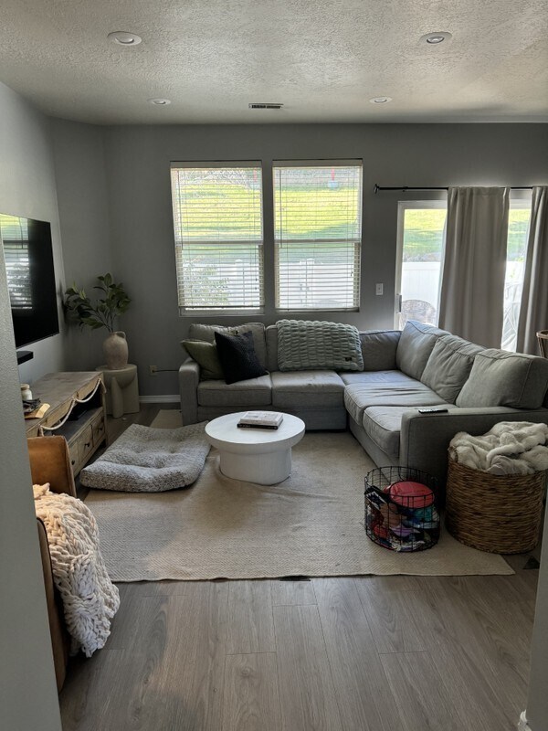 Photo - 188 Daisyfield Dr