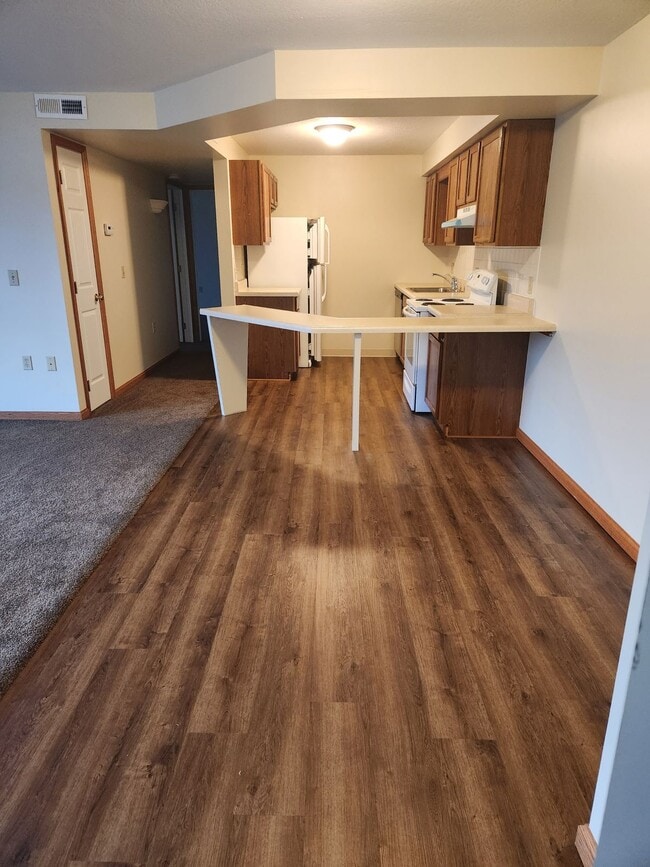 Photo - Building B Unit B10