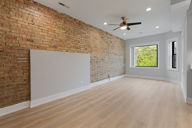 Photo - 1558 W Juneway Terrace