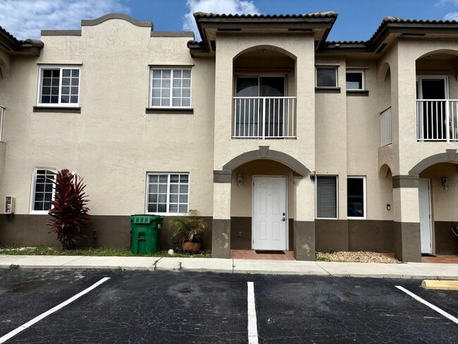 Building Photo - 11416 NW 93rd Ct Rental