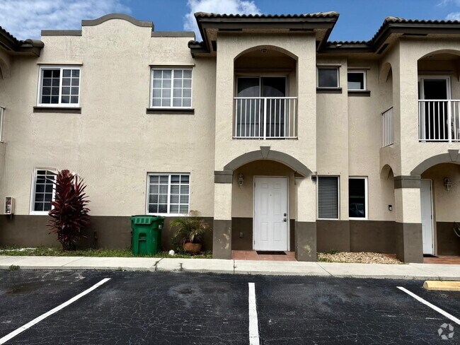 Building Photo - 11416 NW 93rd Ct Rental