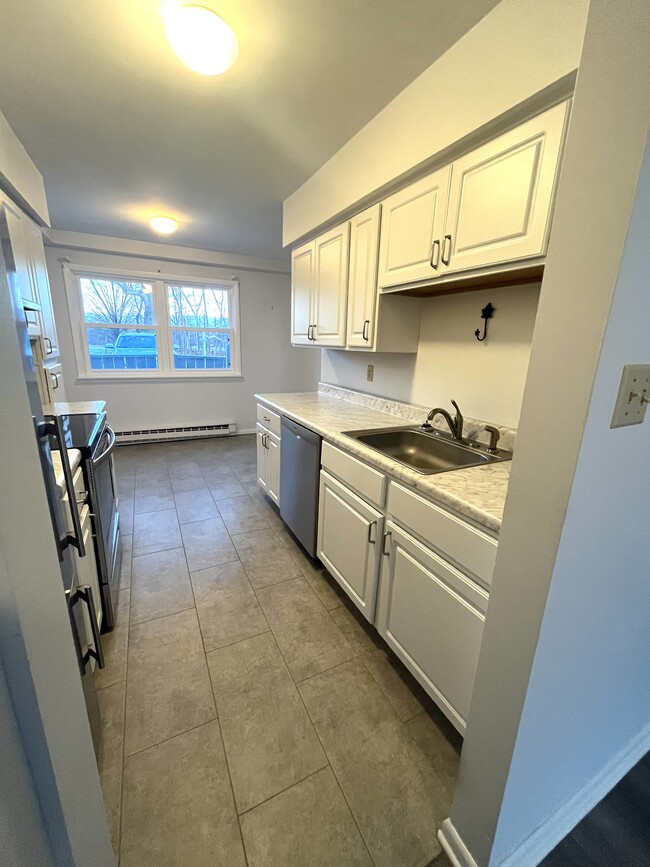 Photo - 41C White Farms Rd